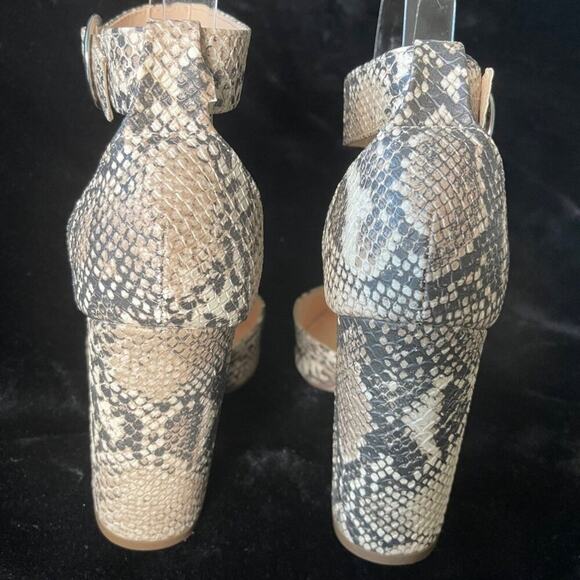 Madden Girl Saaxon Womens Heeled Sandal 7M Snake Print Pointed Toe Block Heel - Picture 5 of 10